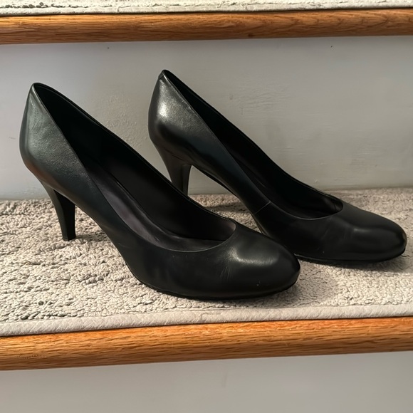 Nine West Black Leather Heel, 11 - Picture 2 of 6